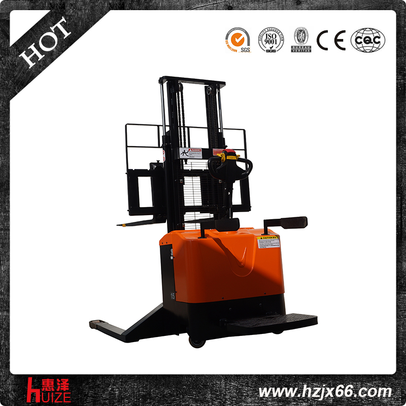 新款全電動(dòng)堆高車寬底腿 新款全電動(dòng)堆高車寬底腿