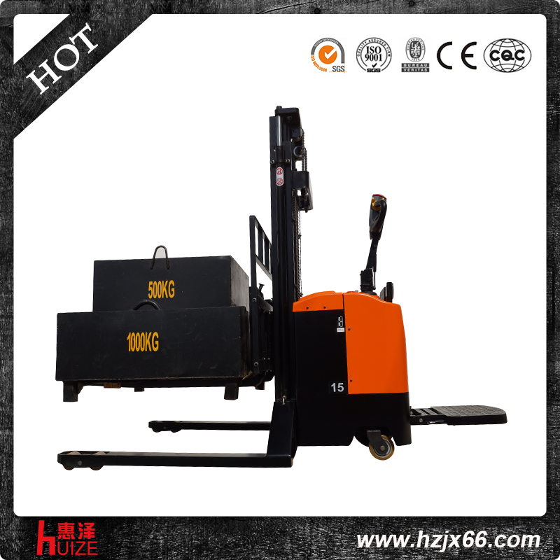 新款全電動(dòng)堆高車寬腿 (1) 新款全電動(dòng)堆高車寬腿 (1)